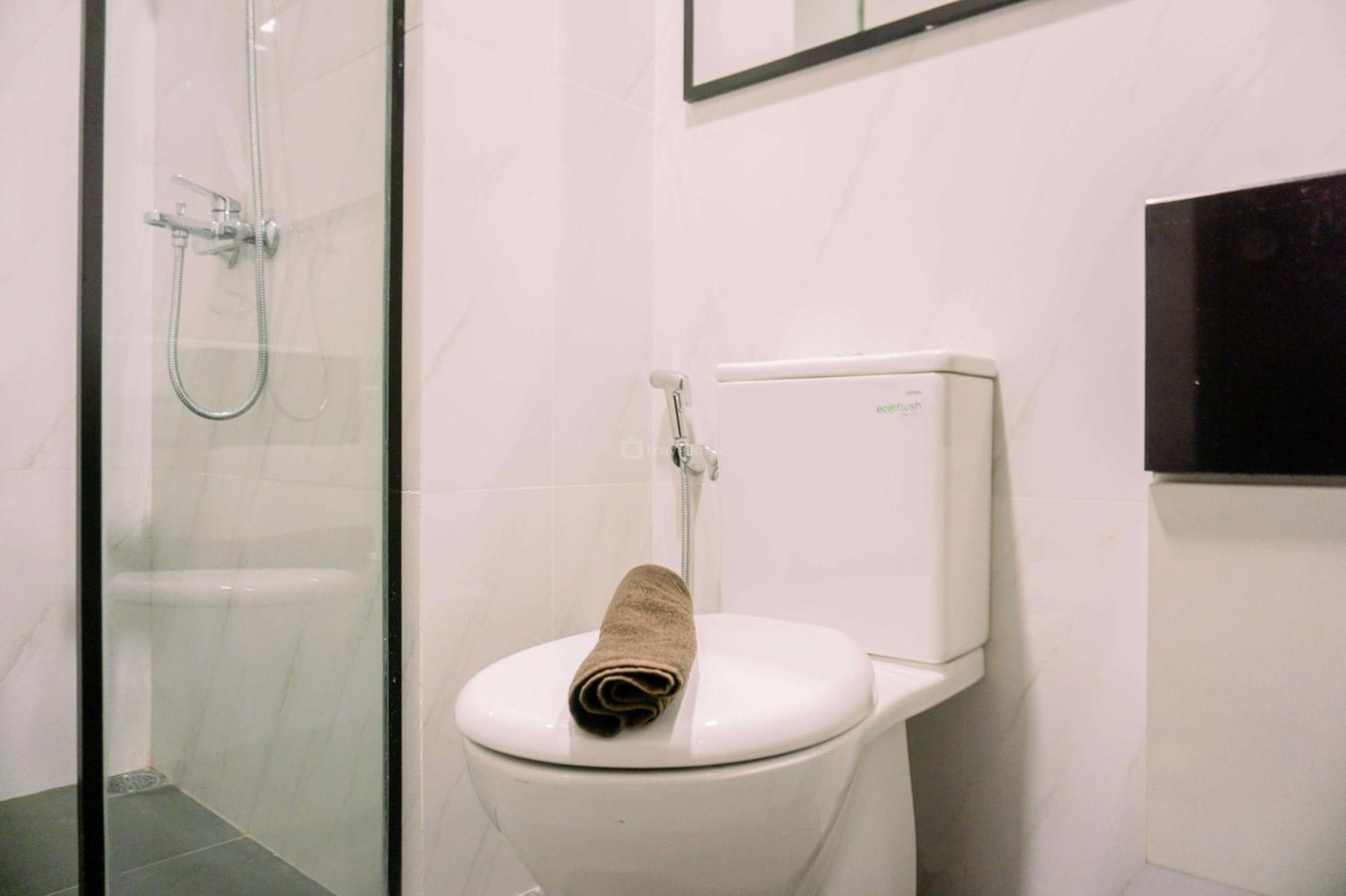 Spacious And Warm 2br At Ciputra World 2 By Travelio Apartment Jakarta