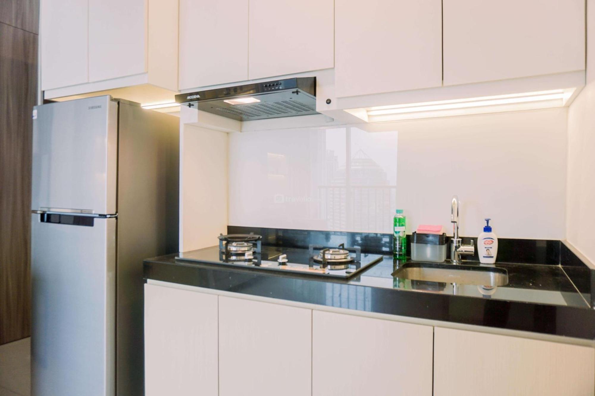 Spacious And Warm 2br At Ciputra World 2 By Travelio Apartment *