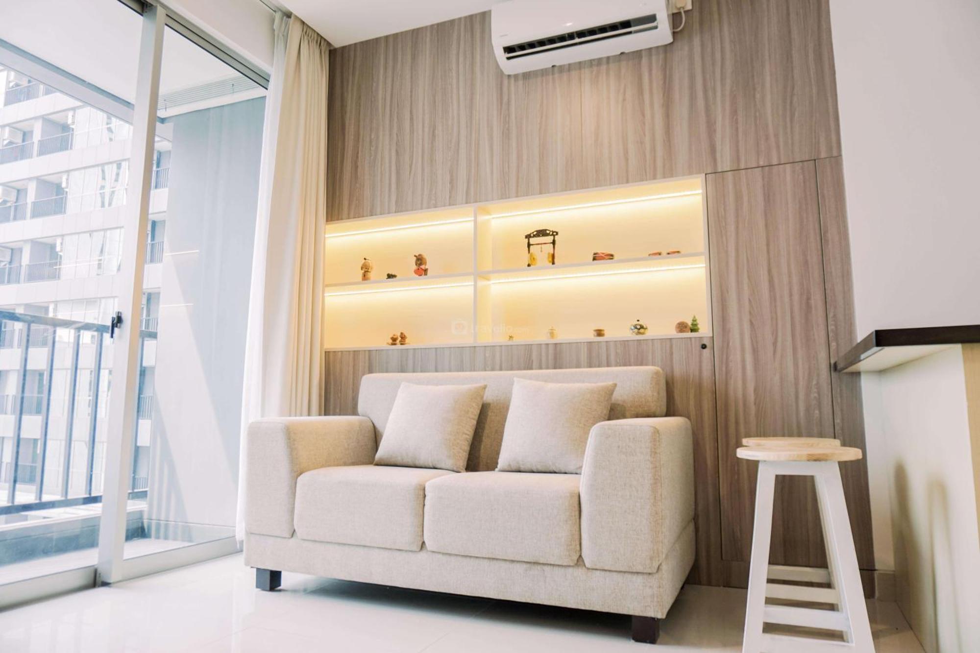 Spacious And Warm 2br At Ciputra World 2 By Travelio