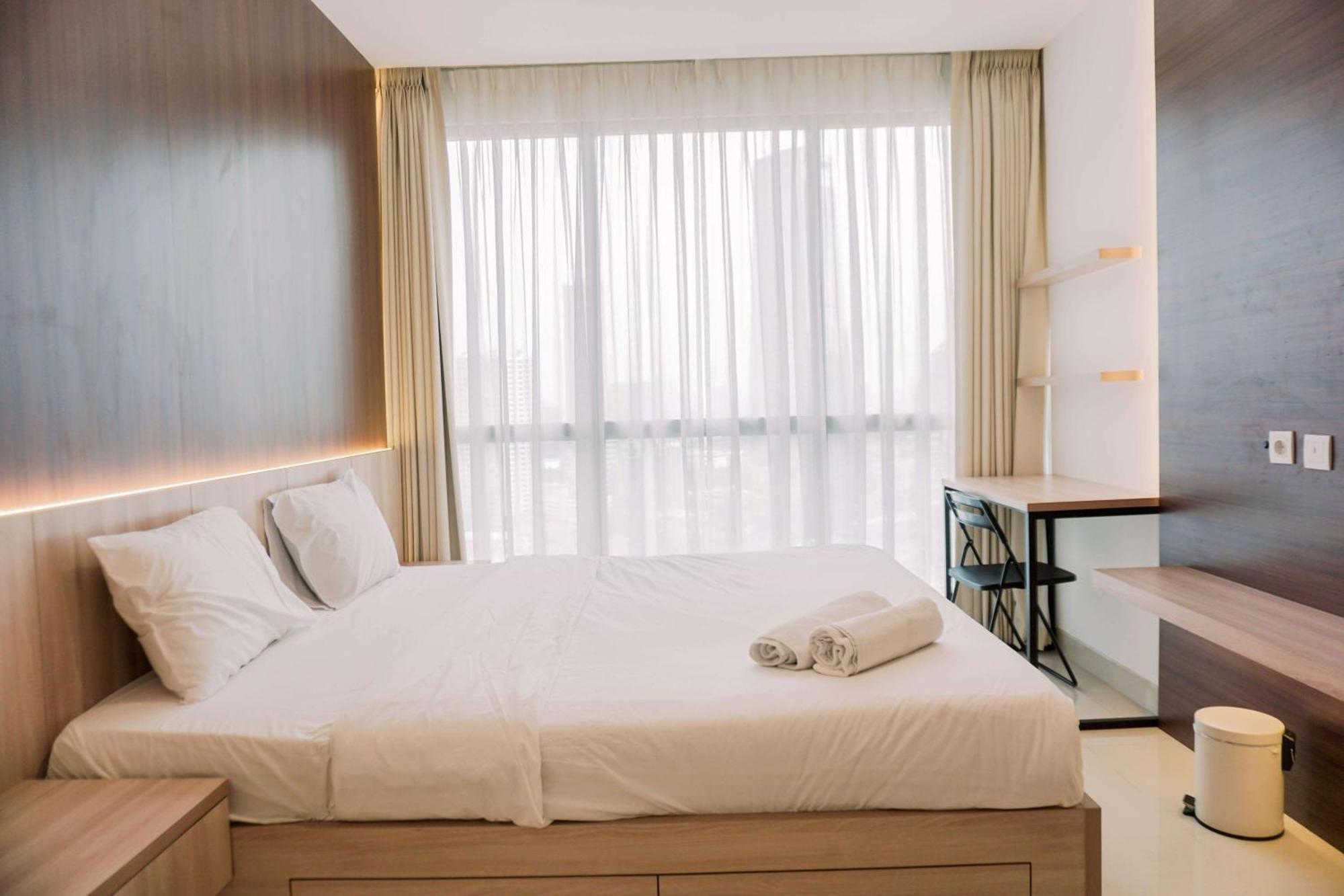 Spacious And Warm 2br At Ciputra World 2 By Travelio Apartment *