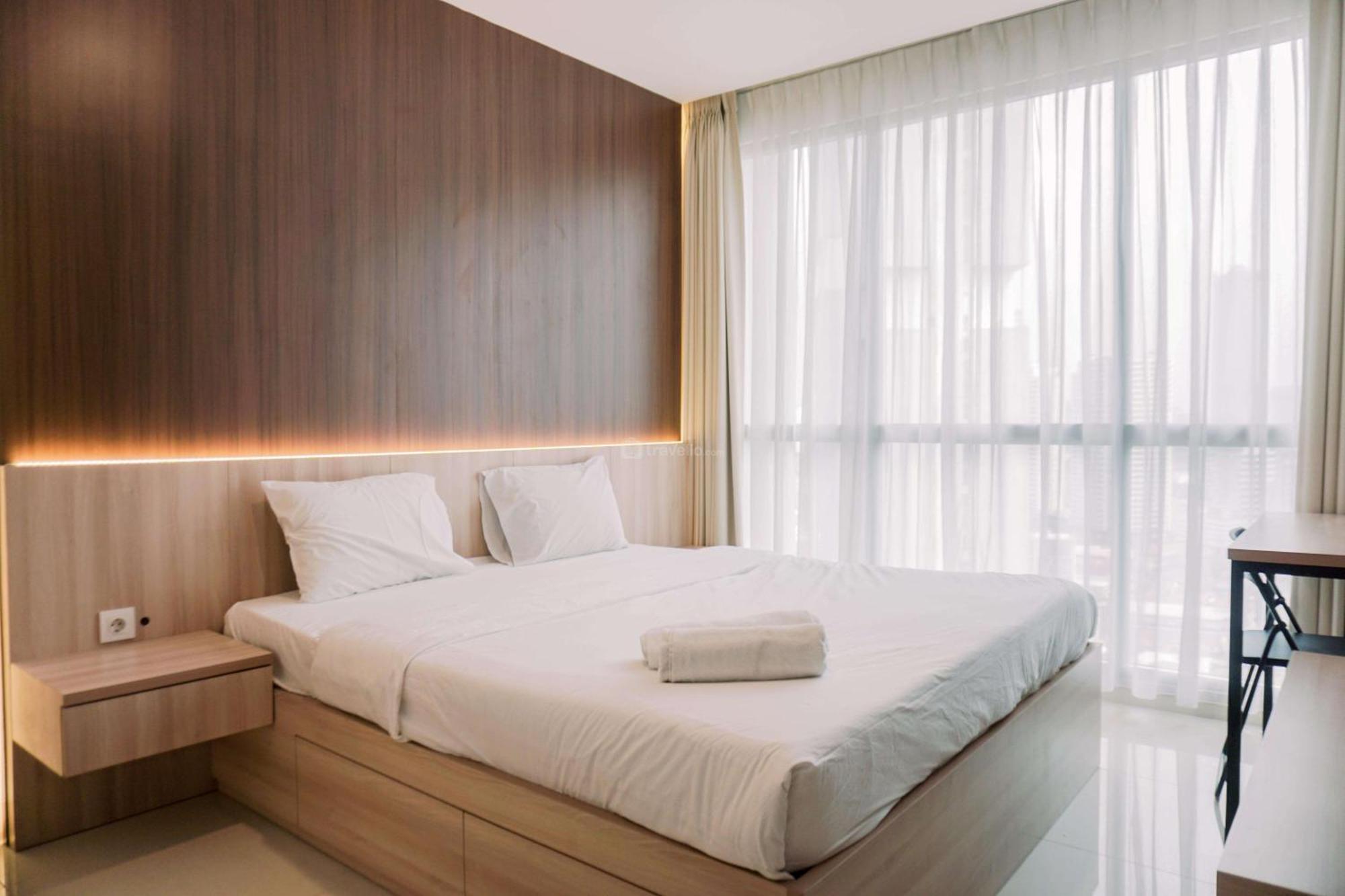 Spacious And Warm 2br At Ciputra World 2 By Travelio Apartment *